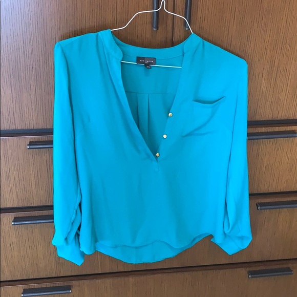 The Limited lightweight, long sleeve w/gold button - Picture 1 of 4